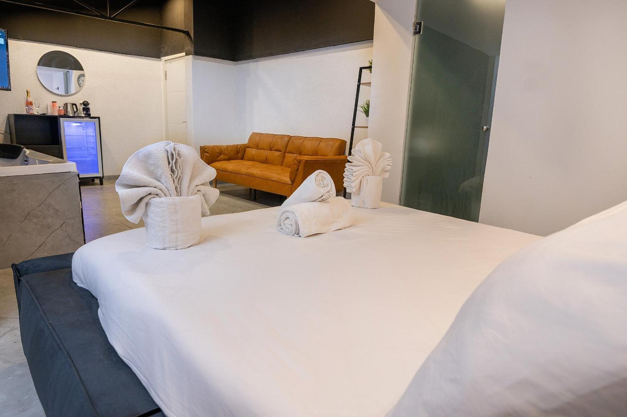 Lago Suites Hotel Jerusalem Exteriör bild